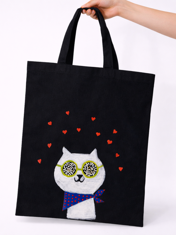 The Heartstruck Kitty Artistic Tote Bag